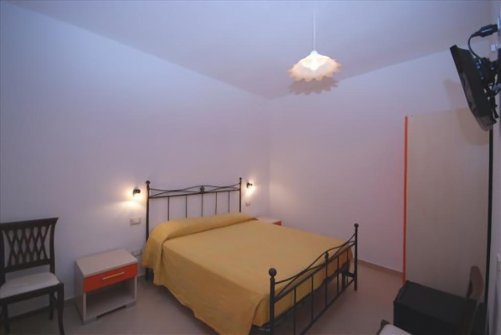 New Eden Hotel ซานวิโต โลคาโป ภายนอก รูปภาพ